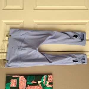 Gym pants with cross leg detail